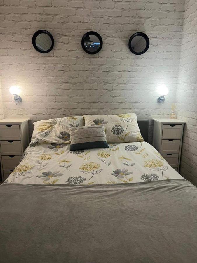 Stunning One Bed Modern & Contemporary Chalet Бринлингтон Экстерьер фото